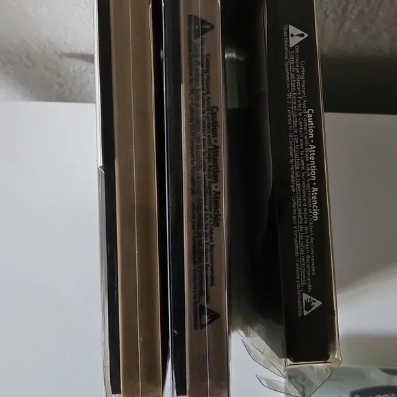 Sizzix Die Set with Seahorse, Teacup, Tags, and Daffodil - Picture 6 of 7